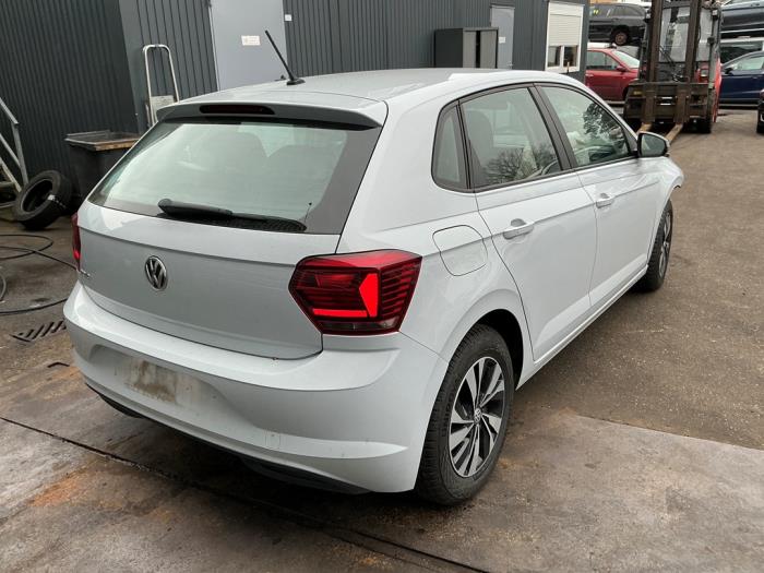 Volkswagen Polo VI 1.0 TSI 12V Sloopvoertuig (2018, Metallic, Wit)