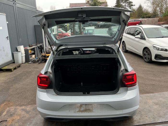 Volkswagen Polo VI 1.0 TSI 12V Sloopvoertuig (2018, Metallic, Wit)