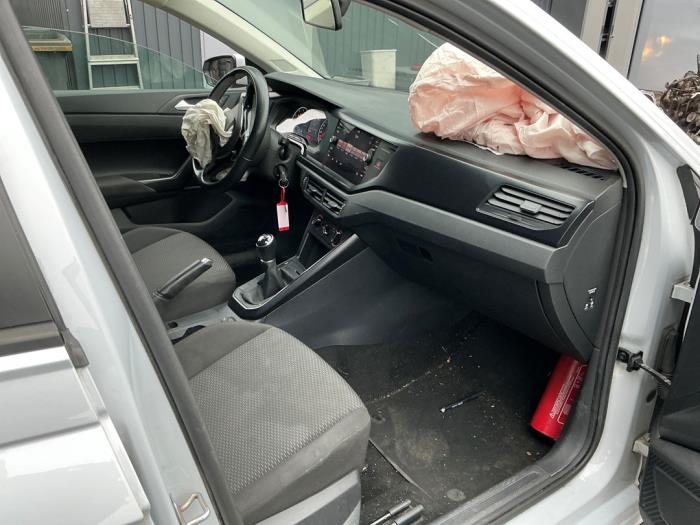 Volkswagen Polo VI 1.0 TSI 12V Sloopvoertuig (2018, Metallic, Wit)