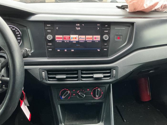 Volkswagen Polo VI 1.0 TSI 12V Sloopvoertuig (2018, Metallic, Wit)