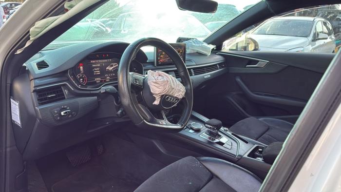 Audi A4 Avant 3.0 TDI V6 24V Quattro Sloopvoertuig (2016, Wit)