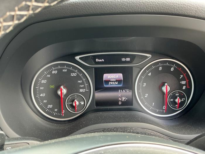 Mercedes B 1.6 B-200 BlueEFFICIENCY Turbo 16V Sloopvoertuig (2016, Metallic, Zilvergrijs, Muisgrijs)