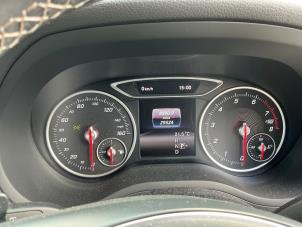 Mercedes B 1.6 B-200 BlueEFFICIENCY Turbo 16V Sloopvoertuig (2016, Metallic, Zilvergrijs, Muisgrijs)