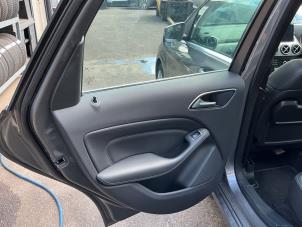 Mercedes B 1.6 B-200 BlueEFFICIENCY Turbo 16V Sloopvoertuig (2016, Metallic, Zilvergrijs, Muisgrijs)