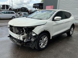 Nissan Qashqai 1.2 DIG-T 16V Sloopvoertuig (2016, Wit)