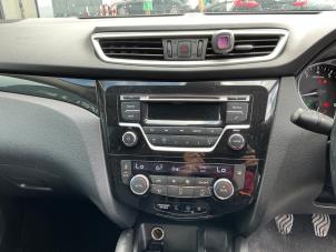 Nissan Qashqai 1.2 DIG-T 16V Sloopvoertuig (2016, Wit)