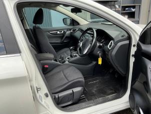 Nissan Qashqai 1.2 DIG-T 16V Sloopvoertuig (2016, Wit)