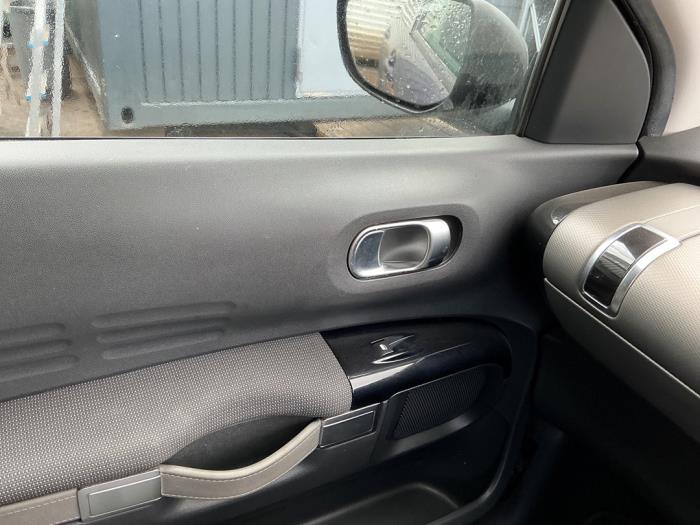Citroen C4 Cactus 1.2 PureTech 82 12V Sloopvoertuig (2015, Paars)