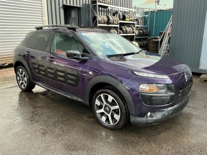 Citroen C4 Cactus 1.2 PureTech 82 12V Sloopvoertuig (2015, Paars)