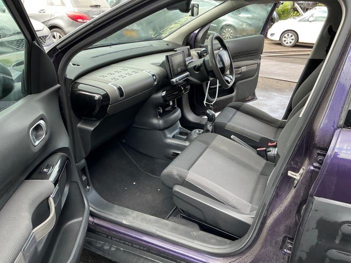 Citroen C4 Cactus 1.2 PureTech 82 12V Sloopvoertuig (2015, Paars)