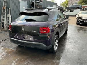 Citroen C4 Cactus 1.2 PureTech 82 12V Sloopvoertuig (2015, Paars)