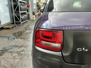 Citroen C4 Cactus 1.2 PureTech 82 12V Sloopvoertuig (2015, Paars)