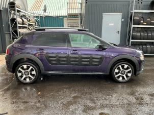 Citroen C4 Cactus 1.2 PureTech 82 12V Sloopvoertuig (2015, Paars)