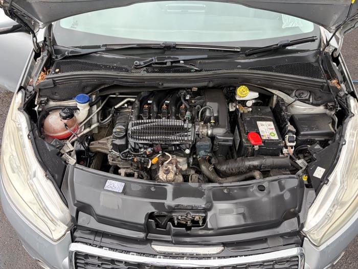 Peugeot 208 I 1.2 Vti 12V PureTech 82 Sloopvoertuig (2014, Zilvergrijs)