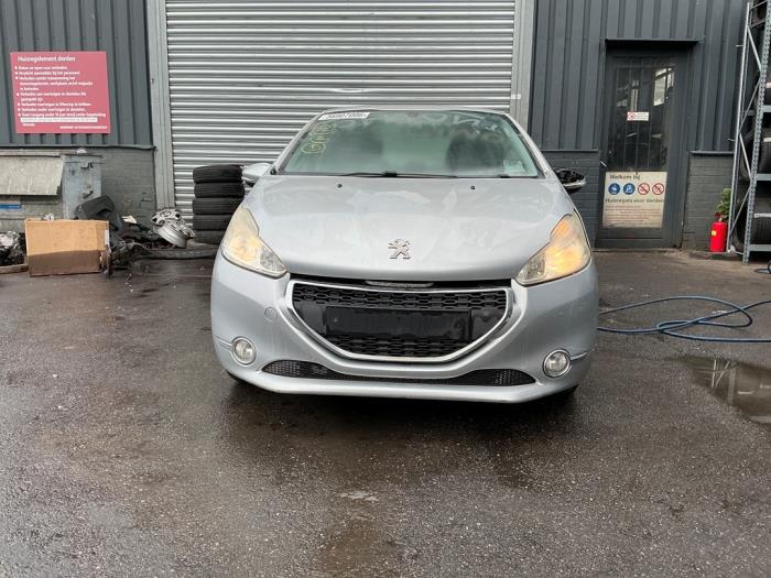 Peugeot 208 I 1.2 Vti 12V PureTech 82 Sloopvoertuig (2014, Zilvergrijs)