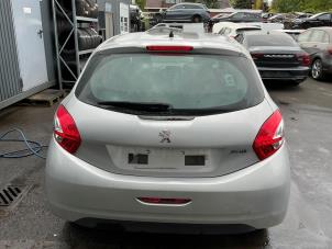 Peugeot 208 I 1.2 Vti 12V PureTech 82 Sloopvoertuig (2014, Zilvergrijs)