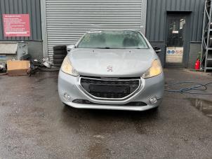 Peugeot 208 I 1.2 Vti 12V PureTech 82 Sloopvoertuig (2014, Zilvergrijs)