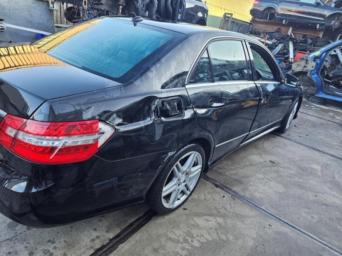 Mercedes E E-250 CDI 16V BlueEfficiency,BlueTec Sloopvoertuig (2013, Donker, Muisgrijs)