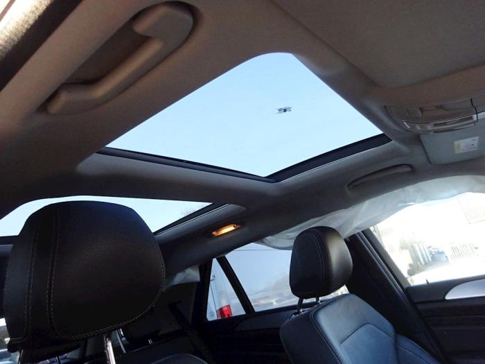 Mercedes ML III 3.0 ML-350 BlueTEC V6 24V 4-Matic Sloopvoertuig (2014, Zwart)