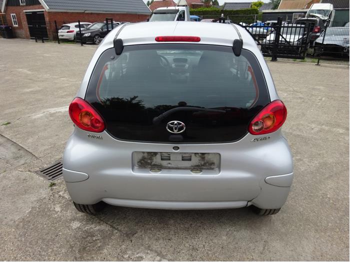 Toyota Aygo 1.0 12V VVT-i Sloopvoertuig (2008, Grijs)