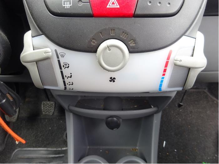 Toyota Aygo 1.0 12V VVT-i Sloopvoertuig (2008, Grijs)