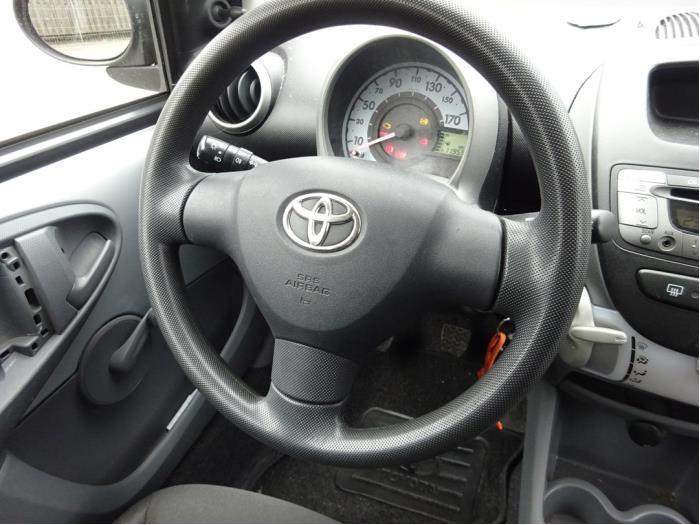 Toyota Aygo 1.0 12V VVT-i Sloopvoertuig (2008, Grijs)