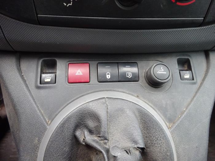 Citroen Berlingo 1.6 Hdi 16V 90 Sloopvoertuig (2009, Wit)