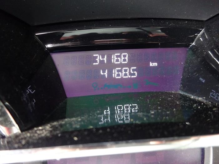 Renault Clio IV 1.2 TCE 16V GT EDC Sloopvoertuig (2015, Wit)