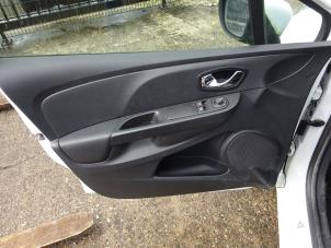 Renault Clio IV 1.2 TCE 16V GT EDC Sloopvoertuig (2015, Wit)