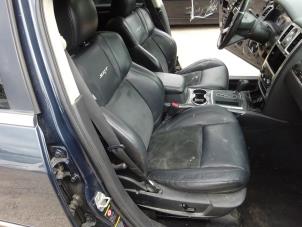 Chrysler 300 C Touring 3.0 CRD 24V Sloopvoertuig (2008, Grijs)