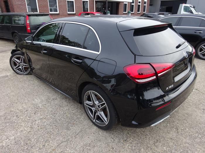 Mercedes A 1.3 A-180 Turbo 16V Sloopvoertuig (2019, Zwart)