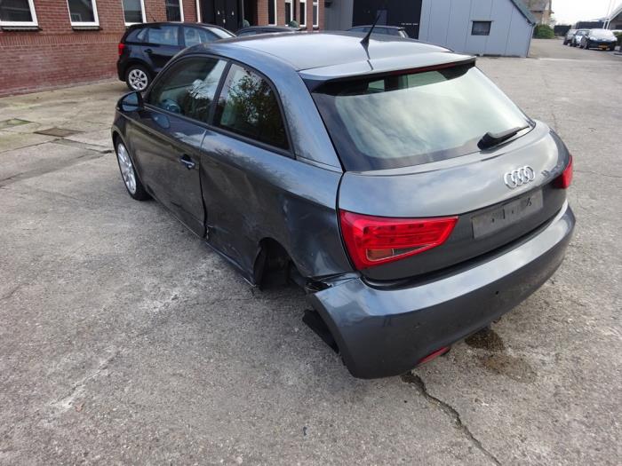 Audi A1 1.6 TDI 16V Sloopvoertuig (2011, Grijs)