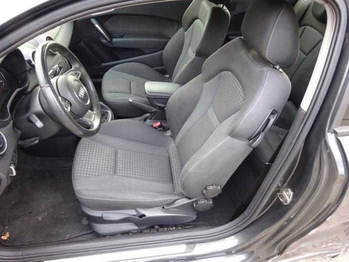 Audi A1 1.6 TDI 16V Sloopvoertuig (2011, Grijs)