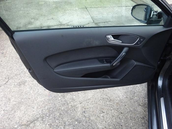 Audi A1 1.6 TDI 16V Sloopvoertuig (2011, Grijs)