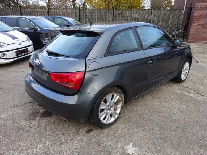 Audi A1 1.6 TDI 16V Sloopvoertuig (2011, Grijs)