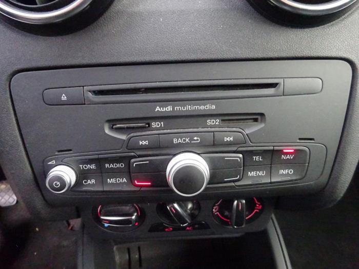 Audi A1 1.6 TDI 16V Sloopvoertuig (2011, Grijs)