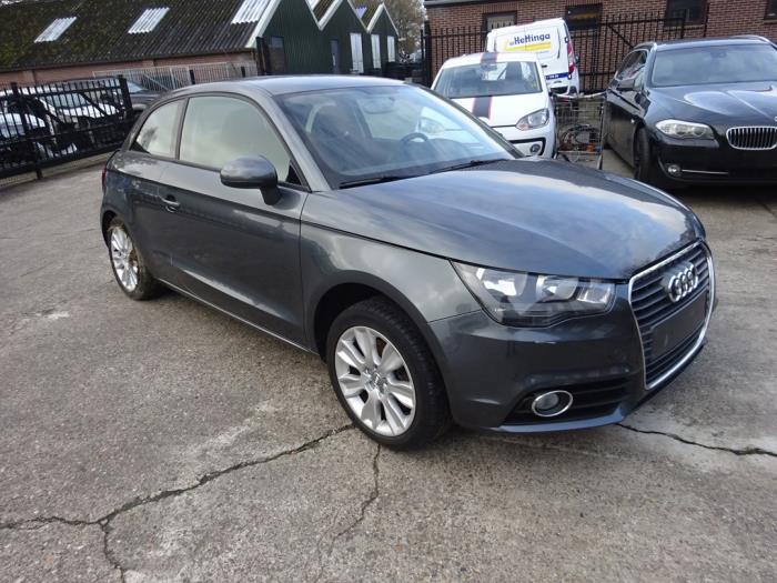 Audi A1 1.6 TDI 16V Sloopvoertuig (2011, Grijs)