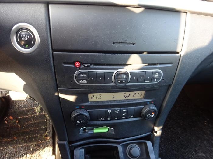 Renault Laguna II 1.6 16V Sloopvoertuig (2005, Rood)