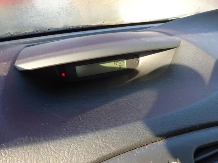 Renault Laguna II 1.6 16V Sloopvoertuig (2005, Rood)