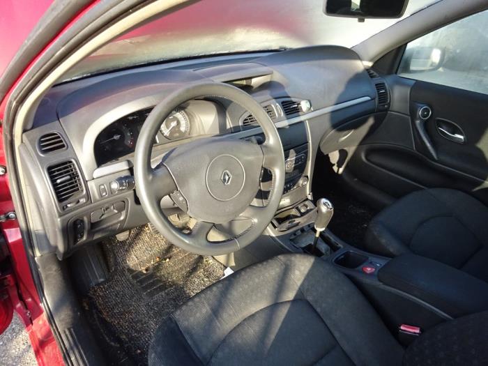 Renault Laguna II 1.6 16V Sloopvoertuig (2005, Rood)