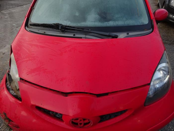 Toyota Aygo 1.0 12V VVT-i Sloopvoertuig (2006, Rood)