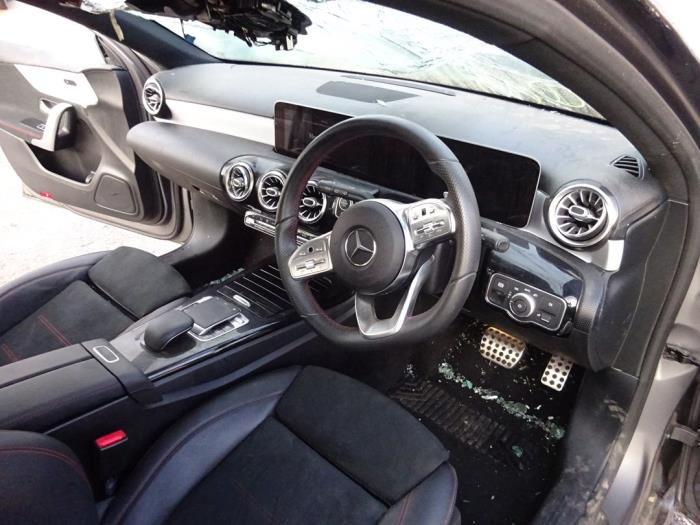 Mercedes A 1.3 A-200 Turbo 16V Sloopvoertuig (2019, Grijs)