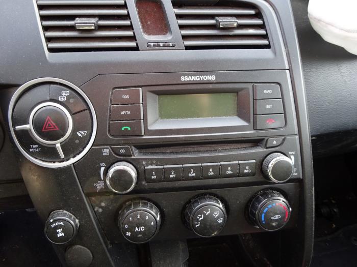 Ssang Yong Actyon Sports II 2.0 Xdi 16V 4WD Sloopvoertuig (2013, Zwart)