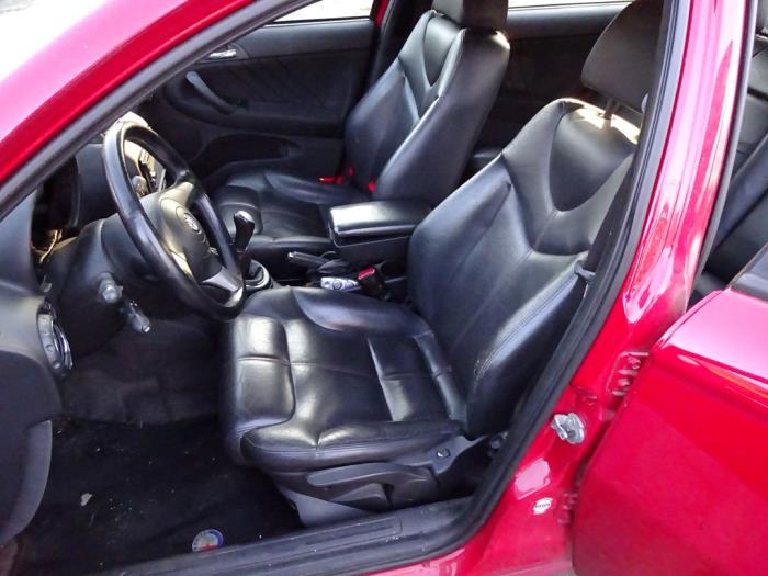 Alfa Romeo 147 1.6 HP Twin Spark 16V Sloopvoertuig (2007, Rood)