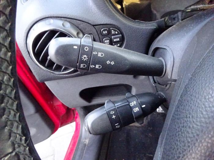 Alfa Romeo 147 1.6 HP Twin Spark 16V Sloopvoertuig (2007, Rood)