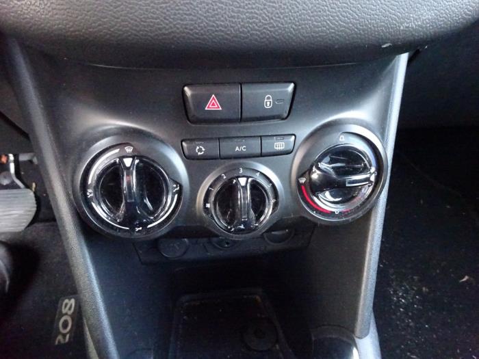 Peugeot 208 I 1.4 HDi Sloopvoertuig (2013, Zwart)