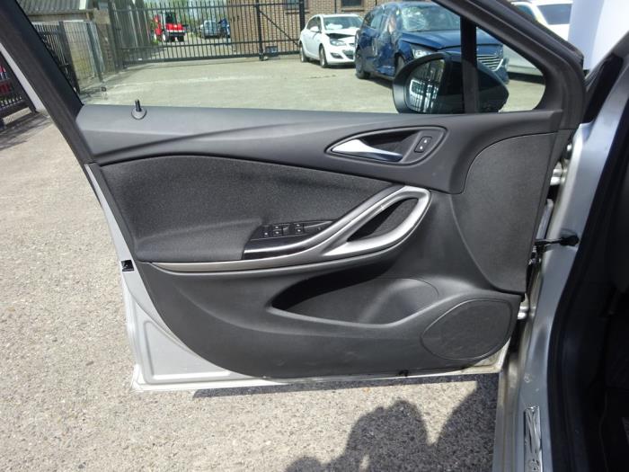 Opel Astra K Sports Tourer 1.5 CDTi 105 12V Sloopvoertuig (2021, Grijs)