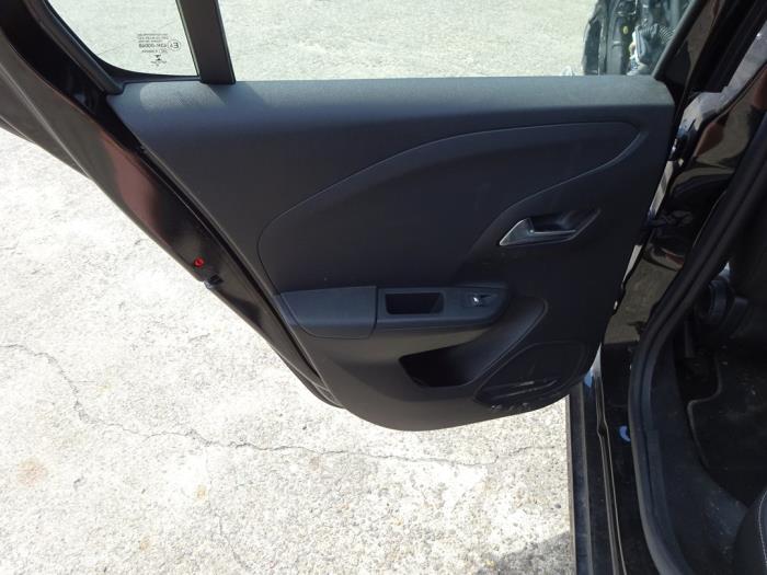 Opel Corsa F 1.5 CDTI 100 Sloopvoertuig (2021, Zwart)