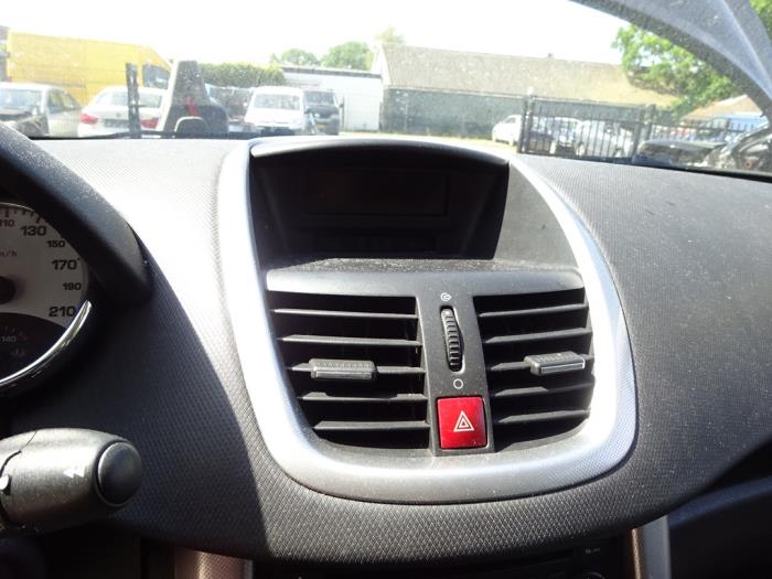 Peugeot 207 SW 1.4 16V Vti Sloopvoertuig (2008, Grijs)