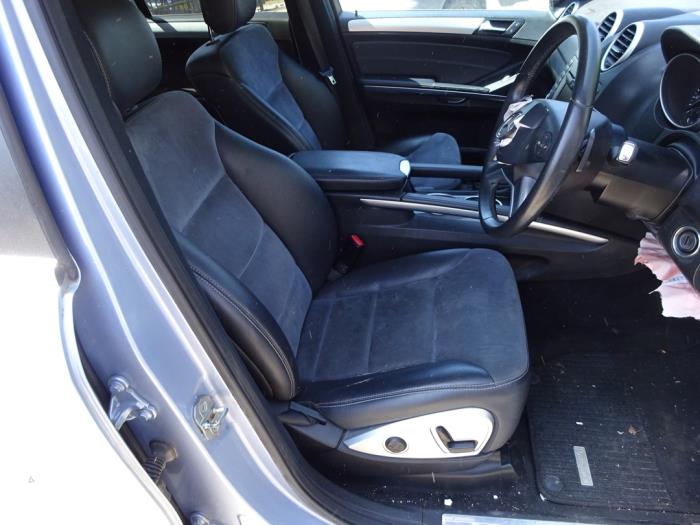 Mercedes ML II 3.0 ML-280 CDI 4-Matic V6 24V Sloopvoertuig (2009, Blauw)